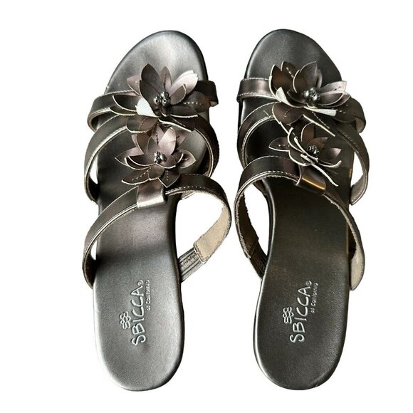 Sbicca California Goldie Metallic Strappy Sandals Floral Design‎ Women's Size 7W - Picture 2 of 8